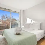 Daire Ref 2033 - - Sumptuous Penthouse With Sea View For Rent *