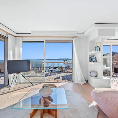 Appartement Ref 2033 - - Sumptuous Penthouse With Sea View For Rent