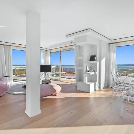 Apartmán Ref 2033 - - Sumptuous Penthouse With Sea View For Rent