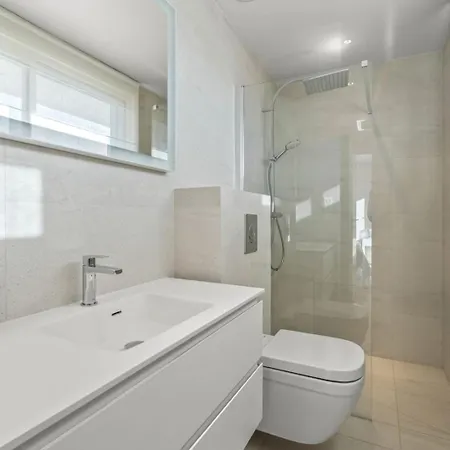 Appartement Ref 2033 - - Sumptuous Penthouse With Sea View For Rent