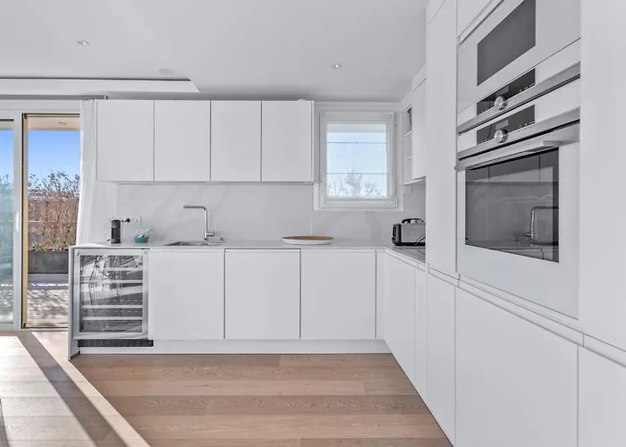 Ref 2033 - - Sumptuous Penthouse With Sea View For Rent Apartment