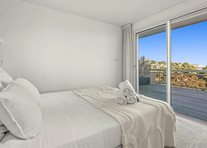 Apartment Ref 2033 - - Sumptuous Penthouse With Sea View For Rent Cannes