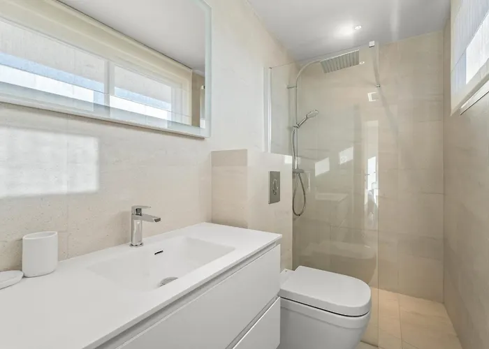 Apartment Ref 2033 - - Sumptuous Penthouse With Sea View For Rent